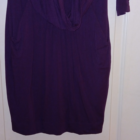 Purple dress with detailed shoulders a drop front and pockets - Picture 4 of 4